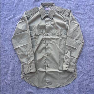 Vintage Green Military-Style Button-Up Shirt